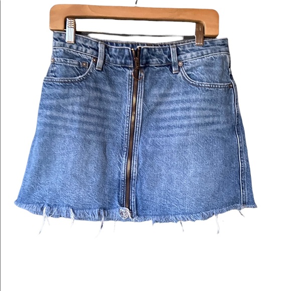 Free people denim zip up mini skirt size 28 - Picture 1 of 3